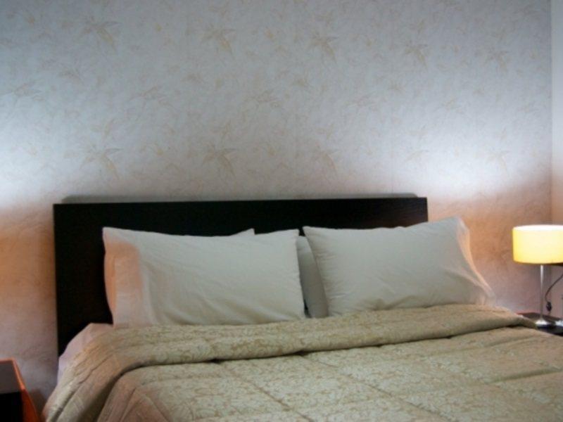 Hotel Eagle Тирана Экстерьер фото